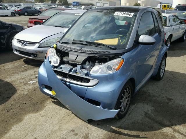 WMEEJ3BA1BK431045 - 2011 SMART FORTWO PUR BLUE photo 2