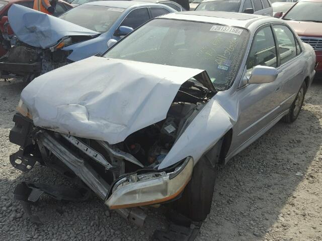 1HGCG56632A019755 - 2002 HONDA ACCORD EX SILVER photo 2