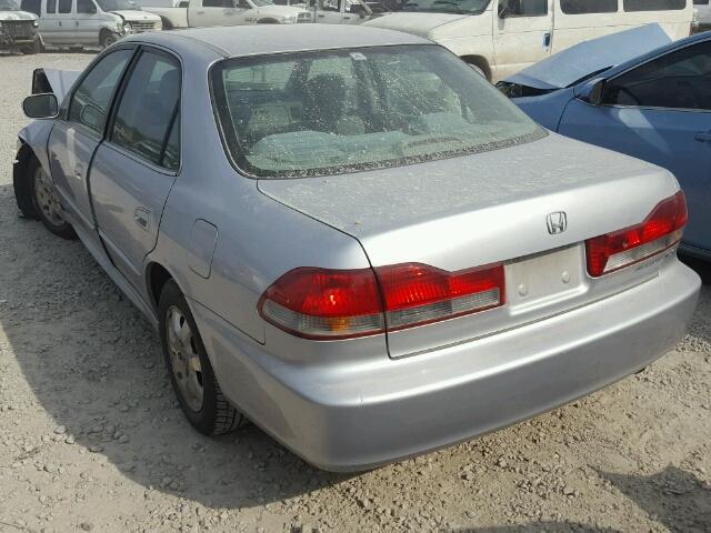 1HGCG56632A019755 - 2002 HONDA ACCORD EX SILVER photo 3