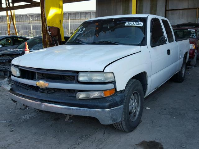 2GCEC19T011317895 - 2001 CHEVROLET SILVERADO WHITE photo 2