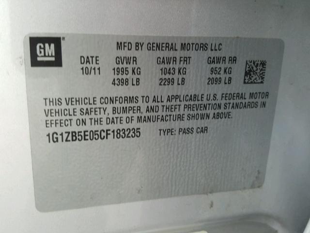 1G1ZB5E05CF183235 - 2012 CHEVROLET MALIBU LS ვერცხლისფერი ფოტო 10