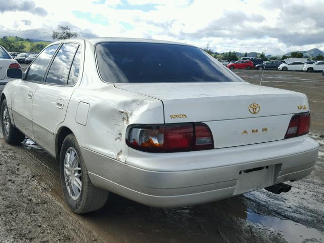 JT2BF12K3T0148779 - 1996 TOYOTA CAMRY LE WHITE photo 3
