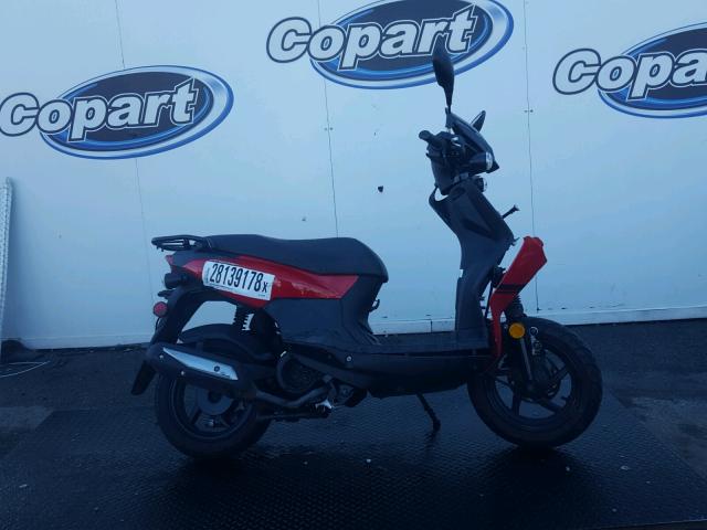 RFGBS1HE2HXAW0048 - 2017 LANCIA SCOOTER RED photo 9