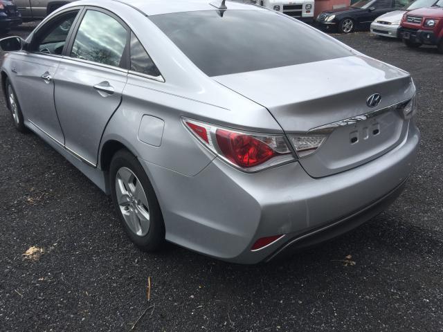 KMHEC4A45BA007038 - 2011 HYUNDAI SONATA HYB SILVER photo 4