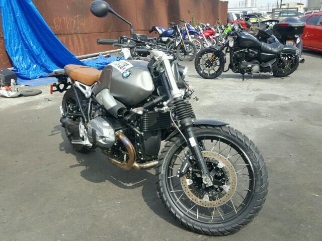 WB10J330XHZ793936 - 2017 BMW R NINE T S SILVER photo 1