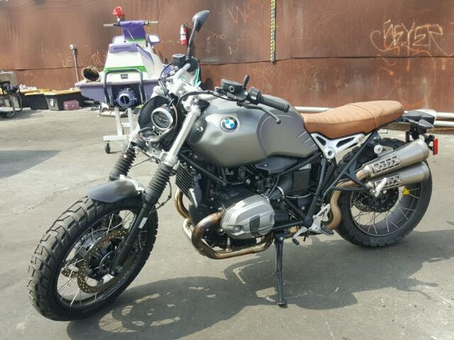 WB10J330XHZ793936 - 2017 BMW R NINE T S SILVER photo 2