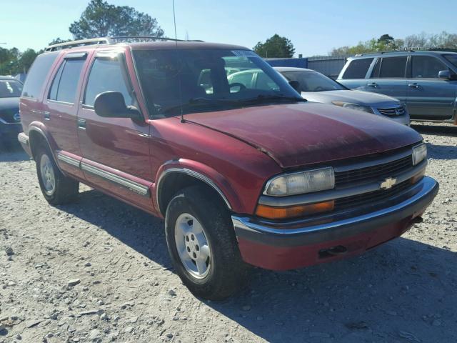 1GNDT13W7W2146527 - 1998 CHEVROLET BLAZER BURGUNDY photo 1