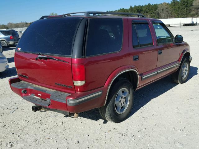 1GNDT13W7W2146527 - 1998 CHEVROLET BLAZER BURGUNDY photo 4