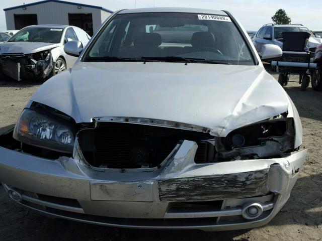 KMHDN56D45U153485 - 2005 HYUNDAI ELANTRA GL SILVER photo 9