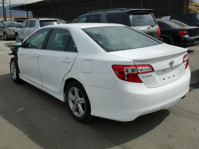 4T1BF1FK9DU647951 - 2013 TOYOTA CAMRY L WHITE photo 3