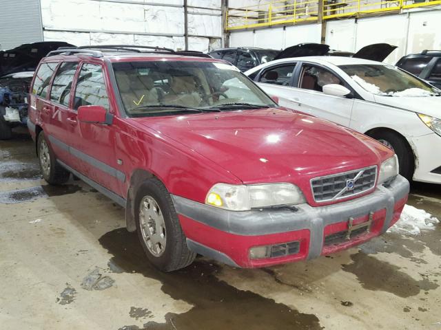 YV1LZ56D9Y2672336 - 2000 VOLVO V70 XC RED photo 1