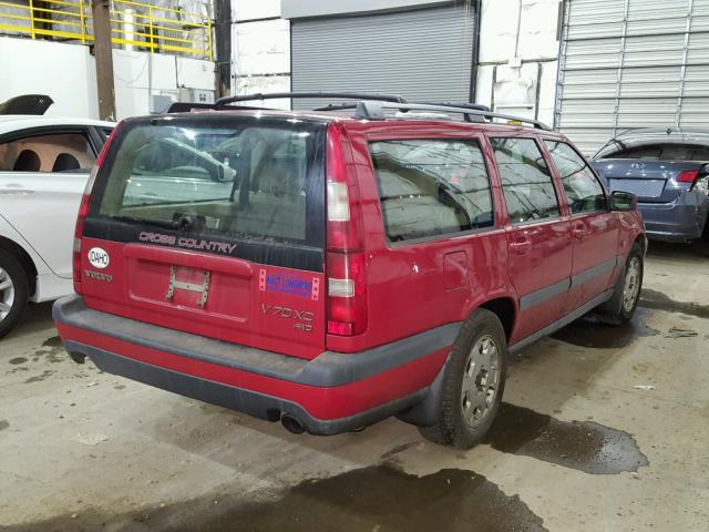 YV1LZ56D9Y2672336 - 2000 VOLVO V70 XC RED photo 4