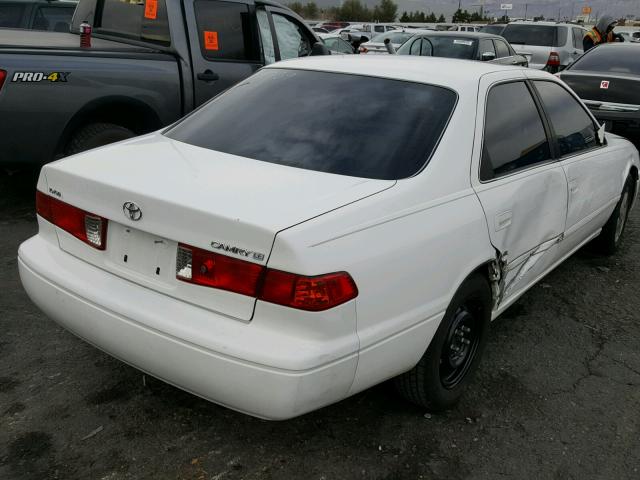 JT2BG28K5Y0412165 - 2000 TOYOTA CAMRY LE WHITE photo 4