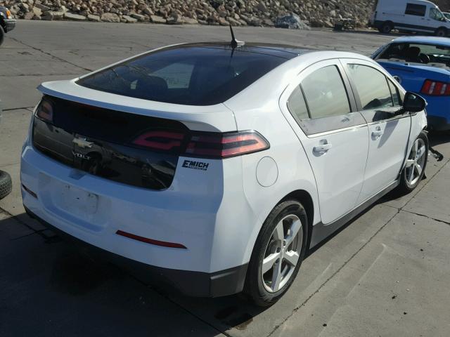 1G1RA6E42CU119421 - 2012 CHEVROLET VOLT WHITE photo 4