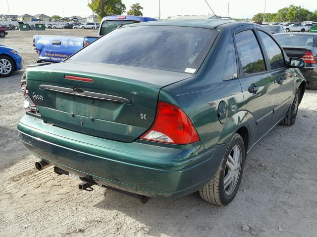 1FAFP34P4YW123796 - 2000 FORD FOCUS SE GREEN photo 4