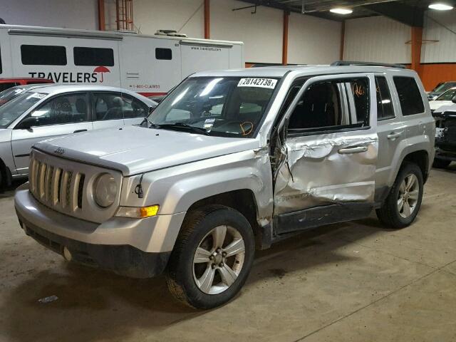 1C4NJRABXED560728 - 2014 JEEP PATRIOT SILVER photo 2