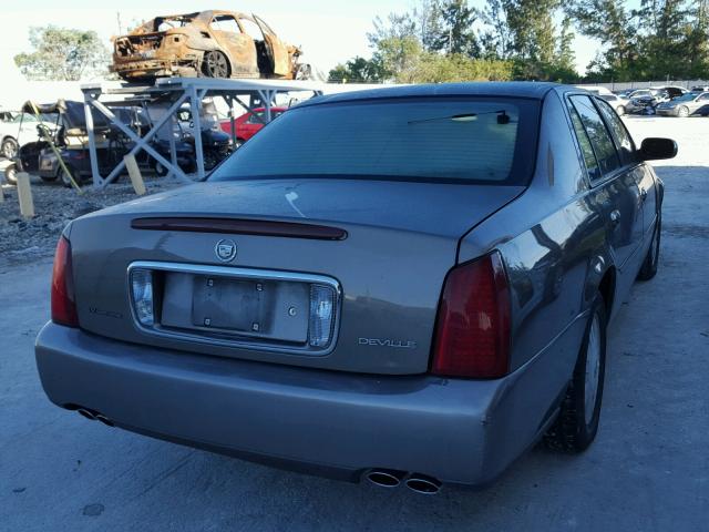 1G6KD54Y83U291308 - 2003 CADILLAC DEVILLE TAN photo 4