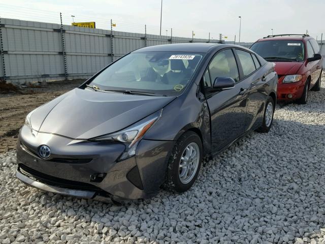 JTDKBRFU2H3033433 - 2017 TOYOTA PRIUS SILVER photo 2