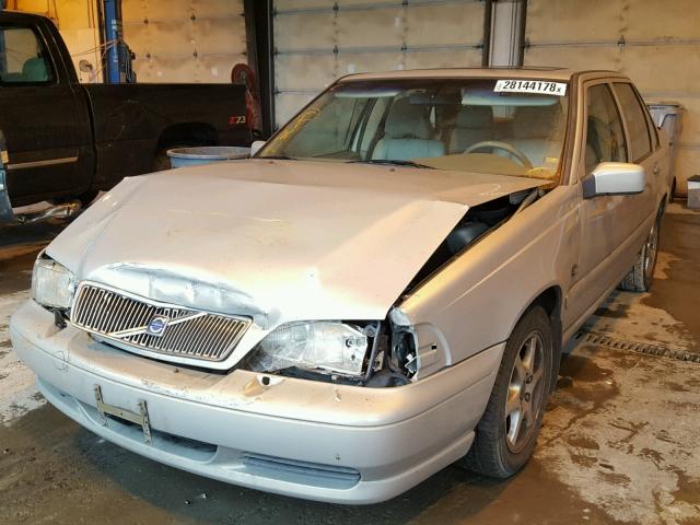 YV1LS61J3Y2634981 - 2000 VOLVO S70 BASE SILVER photo 2