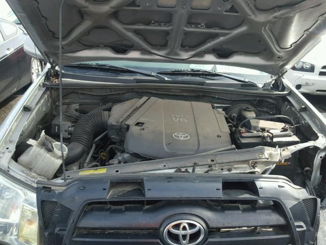 3TMJU62N58M067416 - 2008 TOYOTA TACOMA DOU SILVER photo 7