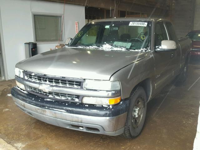 2GCEC19W7X1276491 - 1999 CHEVROLET SILVERADO SILVER photo 2