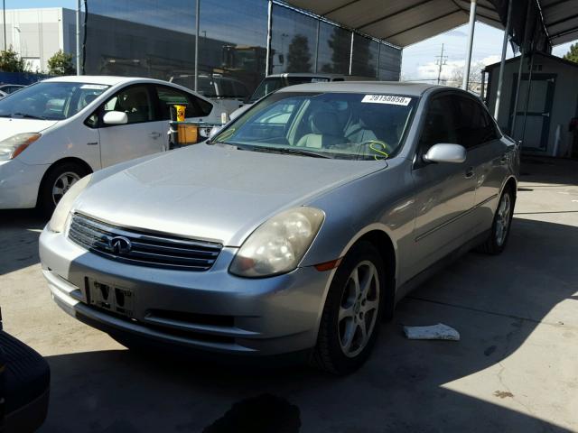 JNKCV51F24M715860 - 2004 INFINITI G35 SILVER photo 2