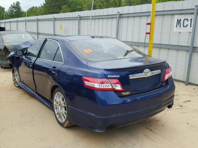 4T1BK3EKXBU612891 - 2011 TOYOTA CAMRY SE BLUE photo 3