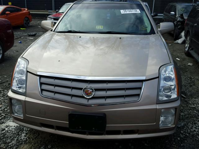 1GYEE637150157282 - 2005 CADILLAC SRX BEIGE photo 9