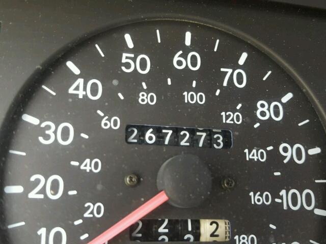 1NXBA02E3VZ639385 - 1997 TOYOTA COROLLA BA GRAY photo 8