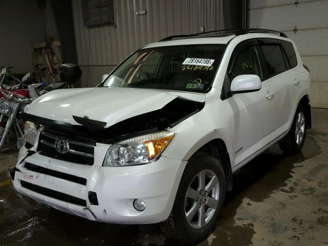 JTMBD31V285143295 - 2008 TOYOTA RAV4 LIMIT WHITE photo 2