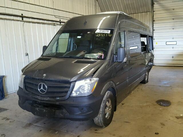 WDZPE8CC0FP109014 - 2015 MERCEDES-BENZ SPRINTER 2 BLACK photo 2