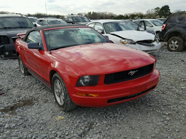 1ZVFT84N165130545 - 2006 FORD MUSTANG RED photo 1