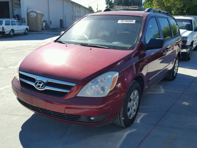 KNDMC233576026594 - 2007 HYUNDAI ENTOURAGE RED photo 2