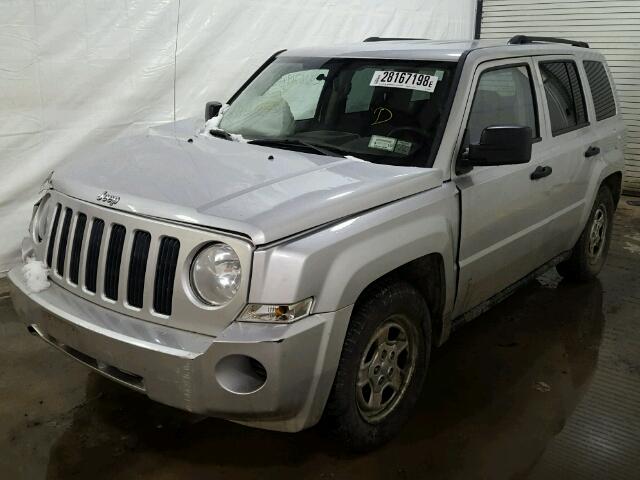 1J8FT28W58D783447 - 2008 JEEP PATRIOT SP SILVER photo 2