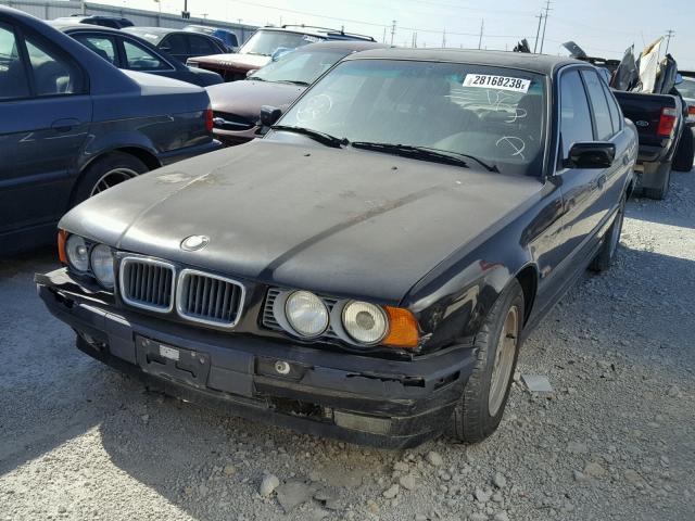 WBAHD6322SGK57756 - 1995 BMW 525 I AUTO BLACK photo 2