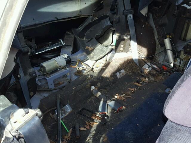 1C3XU4535PF596053 - 1993 CHRYSLER LEBARON 双色 照片 6