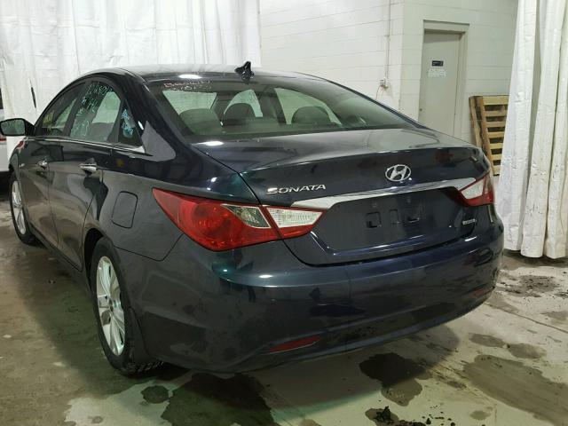 5NPEC4AC0BH301614 - 2011 HYUNDAI SONATA SE BLUE photo 3