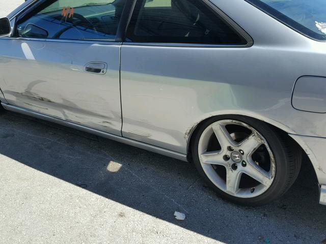 1HGCG3170YA032587 - 2000 HONDA ACCORD EX SILVER photo 10