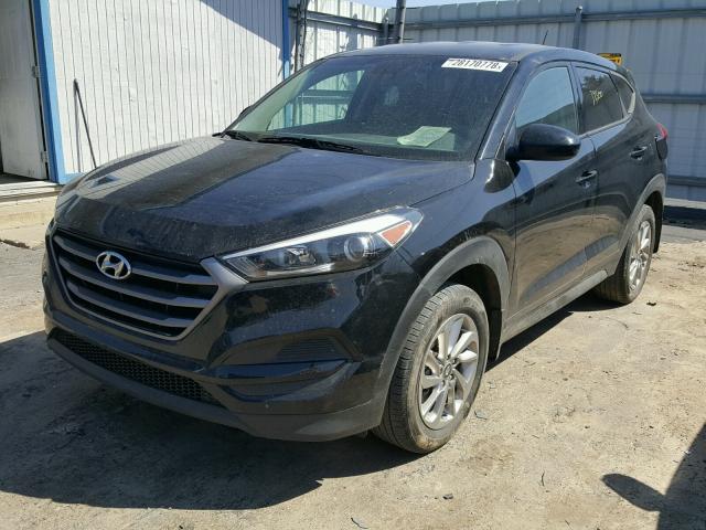 KM8J23A42GU127445 - 2016 HYUNDAI TUCSON SE BLACK photo 2