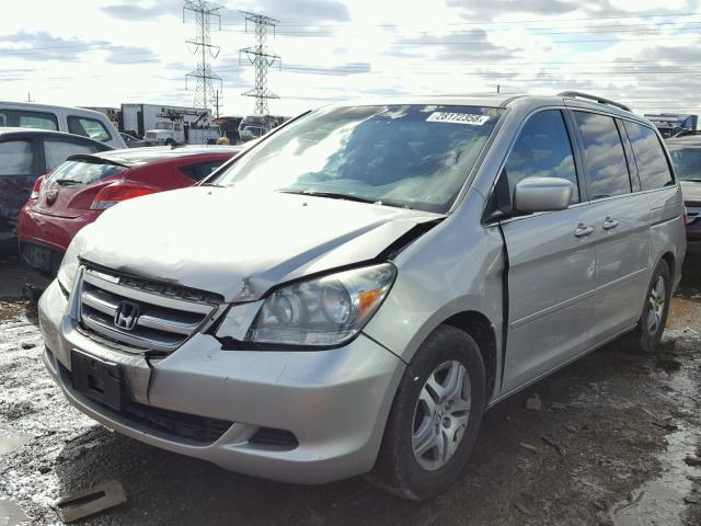 5FNRL38656B429170 - 2006 HONDA ODYSSEY EX SILVER photo 2