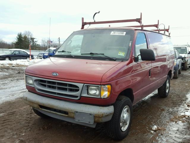 1FTNE24242HB24498 - 2002 FORD ECONOLINE RED photo 2