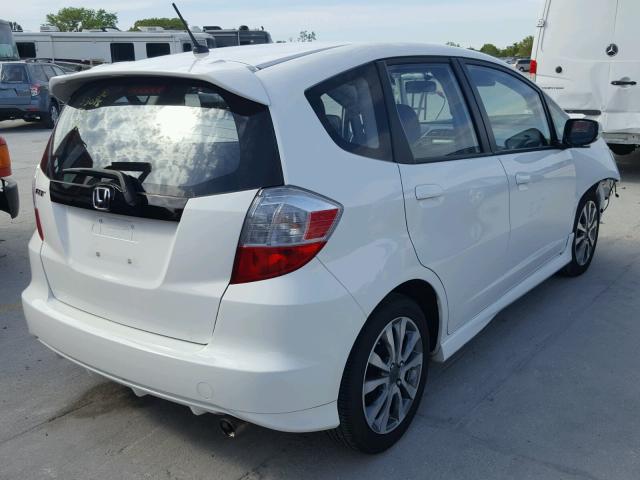 JHMGE8H53DC073333 - 2013 HONDA FIT SPORT WHITE photo 4