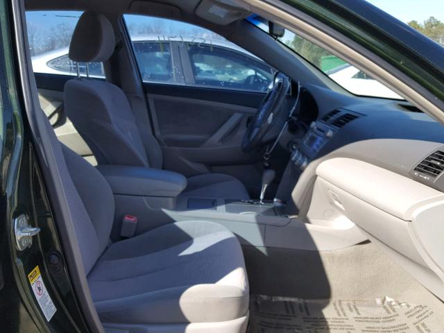 4T1BF3EK3AU527829 - 2010 TOYOTA CAMRY BASE GREEN photo 5