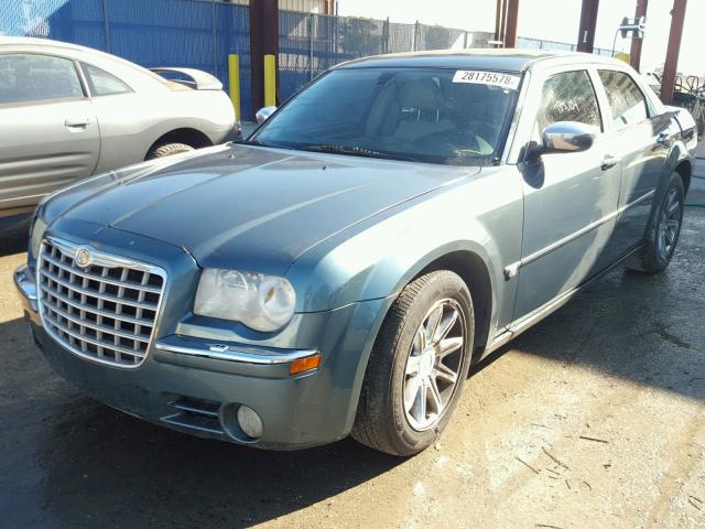 2C3AA63HX5H520431 - 2005 CHRYSLER 300C GREEN photo 2