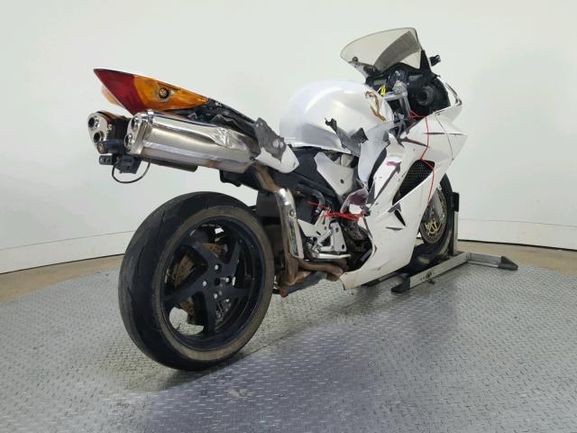 JH2RC46182M401255 - 2002 HONDA VFR800 WHITE photo 8