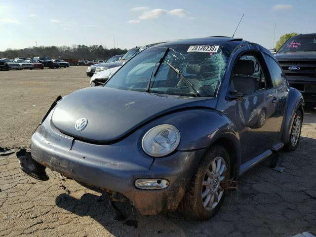 3VWCR31C04M413551 - 2004 VOLKSWAGEN NEW BEETLE GRAY photo 2