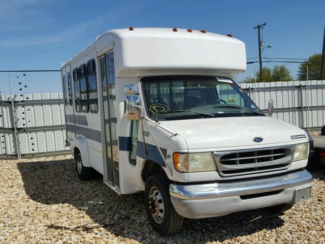 1FDWE35S12HB70794 - 2002 FORD ECONOLINE WHITE photo 1