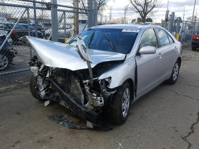 4T4BE46K79R134084 - 2009 TOYOTA CAMRY BASE SILVER photo 2