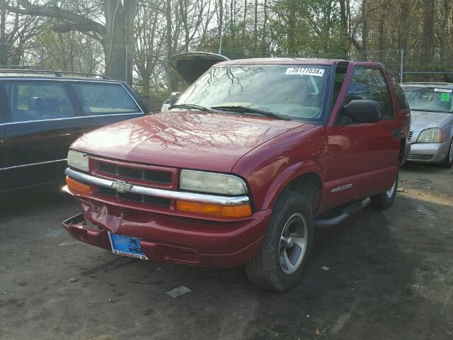 1GNCS18XX4K127127 - 2004 CHEVROLET BLAZER RED photo 2