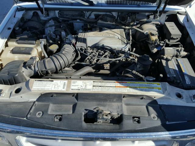 1FMDU32P1VUB43858 - 1997 FORD EXPLORER WHITE photo 7